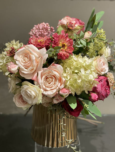 Permanent Flower Arrangements - an Old New Trend in Home Decor