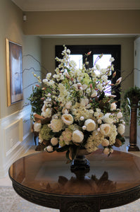 S46 - Classic White and Green Arrangement for Foyer Table - Flowerplustoronto