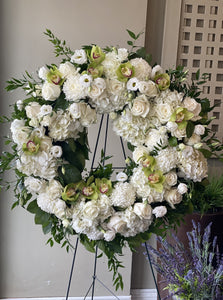 FNS33 - Classic White and Green Wreath - Flowerplustoronto
