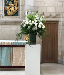 Elegant White and Green Ceremony Arrangements - Flowerplustoronto
