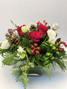X44 - Festive Holiday Vase Arrangement - Flowerplustoronto
