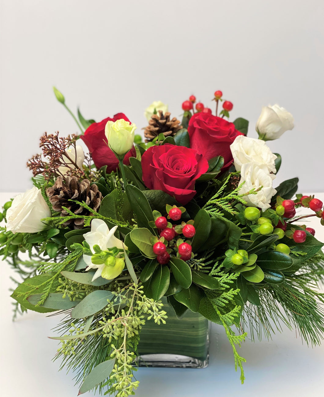 X44 - Festive Holiday Vase Arrangement - Flowerplustoronto