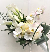 Load image into Gallery viewer, Modern White Hand-tied Bridal Bouquet - Flowerplustoronto
