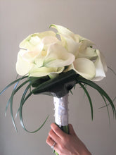 Load image into Gallery viewer, Modern Calla Lily Bridal Bouquet - Flowerplustoronto
