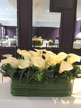 Load image into Gallery viewer, Modern Calla Lily and White Hydrangea Wedding - Headtable Arrangements - Flowerplustoronto
