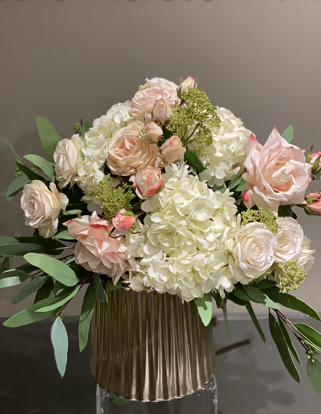 S17 - Delicate Blush Rose Arrangement - Flowerplustoronto