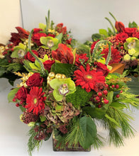 Load image into Gallery viewer, X10 - Lush Classic Holiday Vase Arrangement (Sold individually, per piece) - Flowerplustoronto
