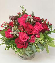 Load image into Gallery viewer, F33 - Red and Hot Pink Rose Nosegay Arrangement
