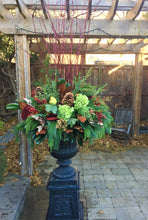 Load image into Gallery viewer, WP35 - Lush Classic Winter Planter - Flowerplustoronto
