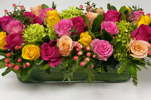 F17 - Modern Rose and Green Hydrangeas Rectangular Vase Centerpiece (Berry colour based on availability) - Flowerplustoronto